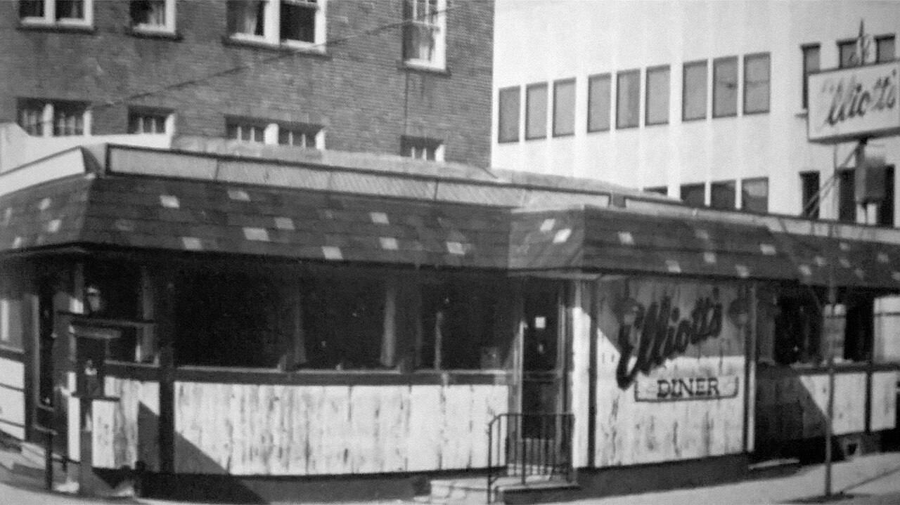 1972 - Elliots Diner - Allentown PA