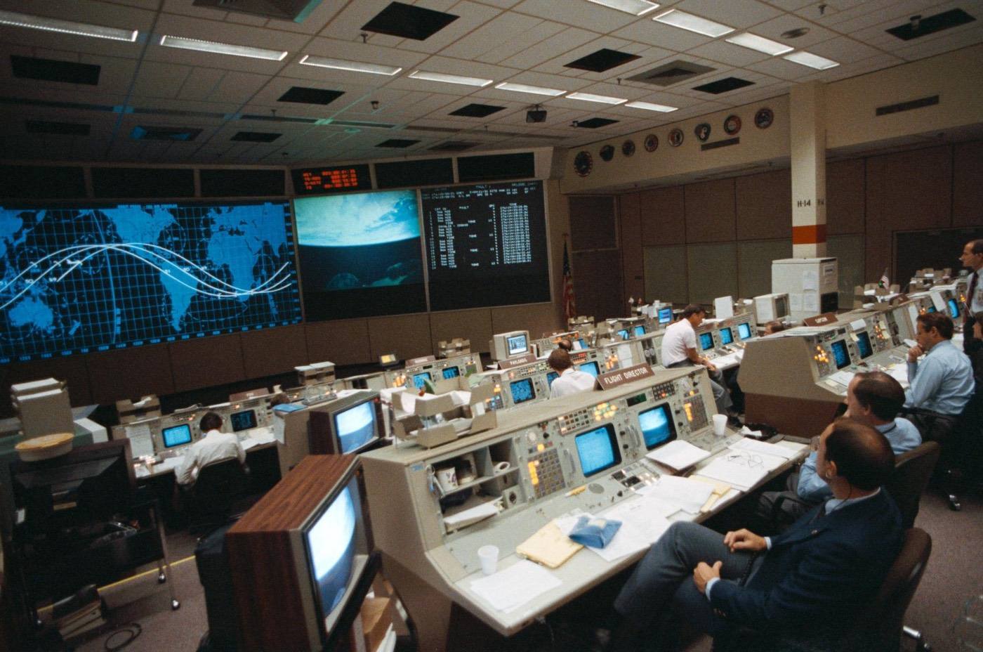 STS-26 Mission Control Center (MCC) activity at JSC