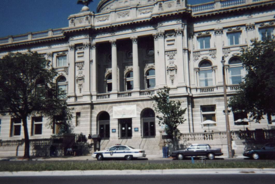 Milwaukee public library, 1998