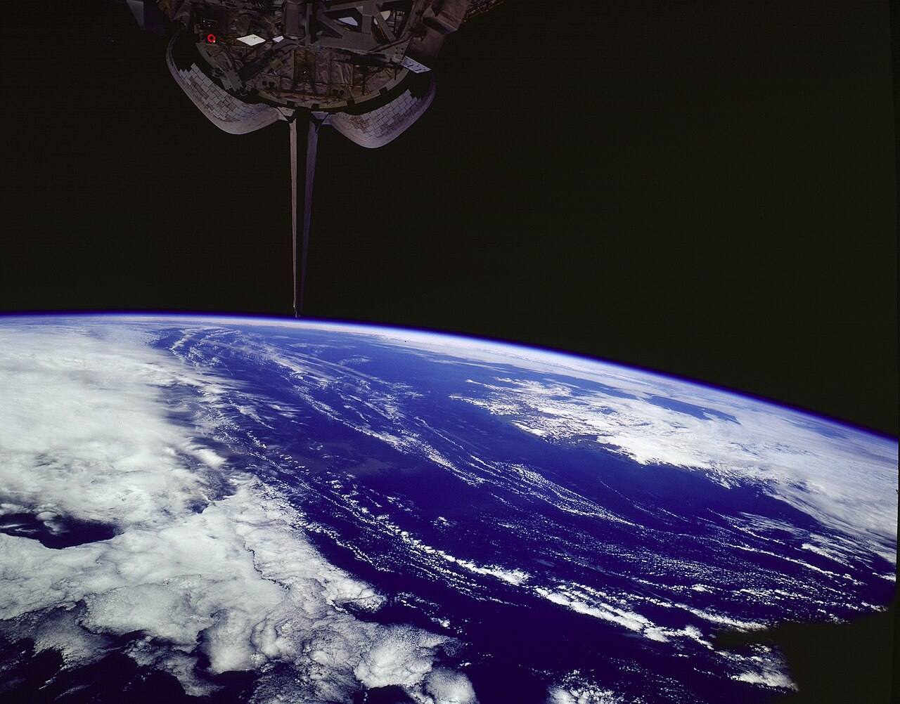 Picture of Iceland from orbit taken during STS-85
