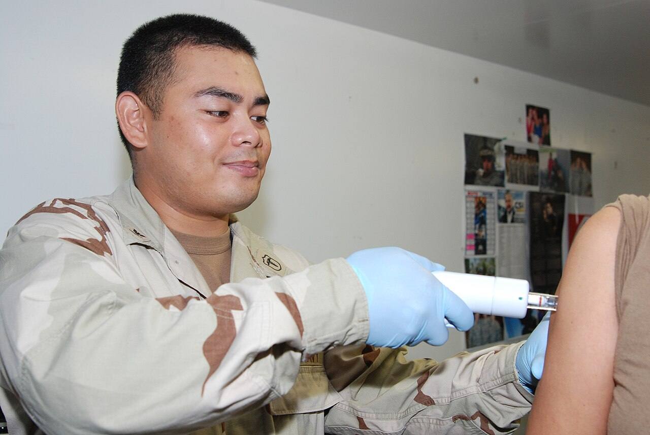 Guantanamo flu shots