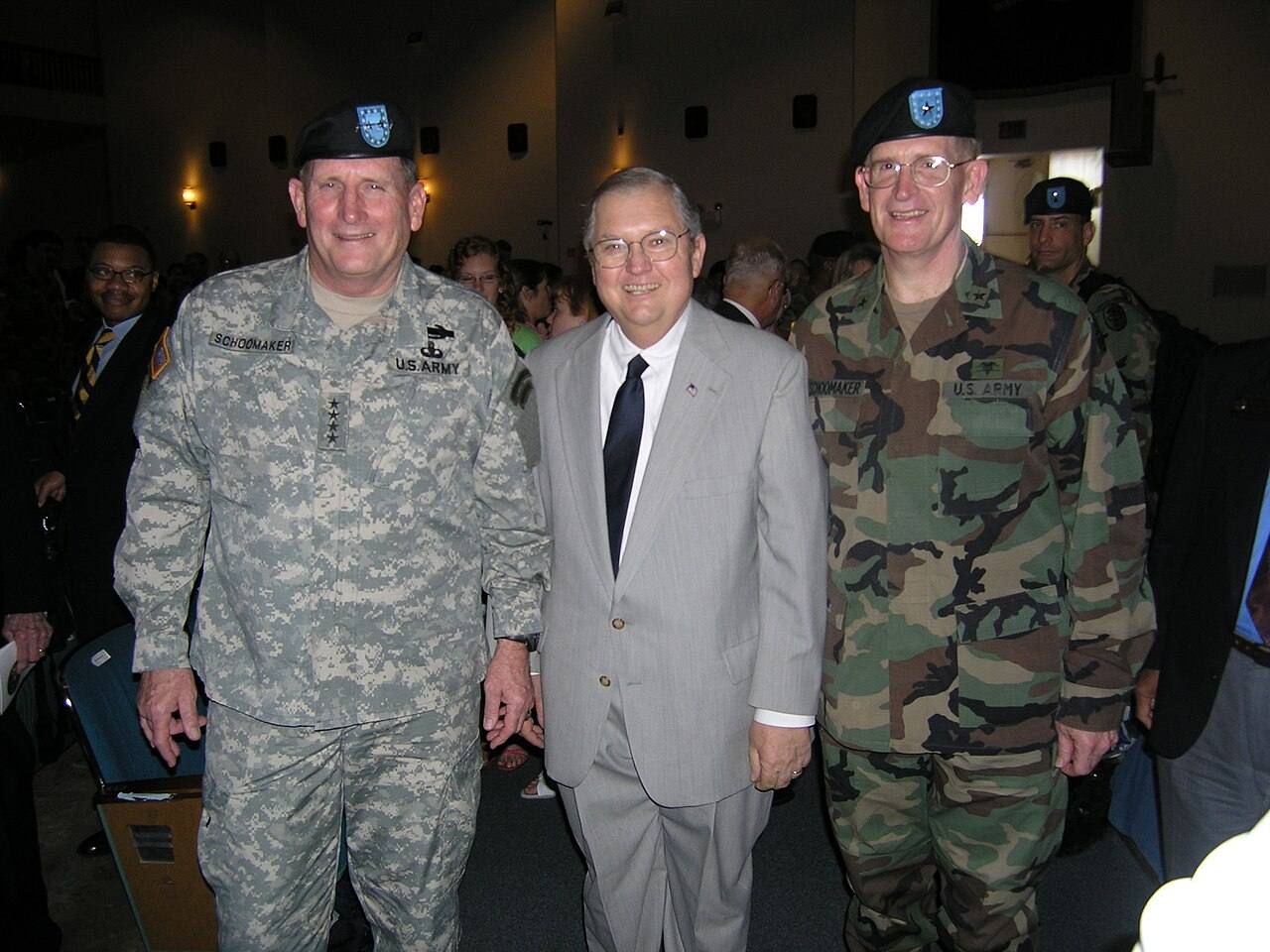 Rep. Charlie Norwood greets U.S. Army Chief of Staff General Peter J. Schoomaker at Fort Gordon Change of Command Ceremonies.