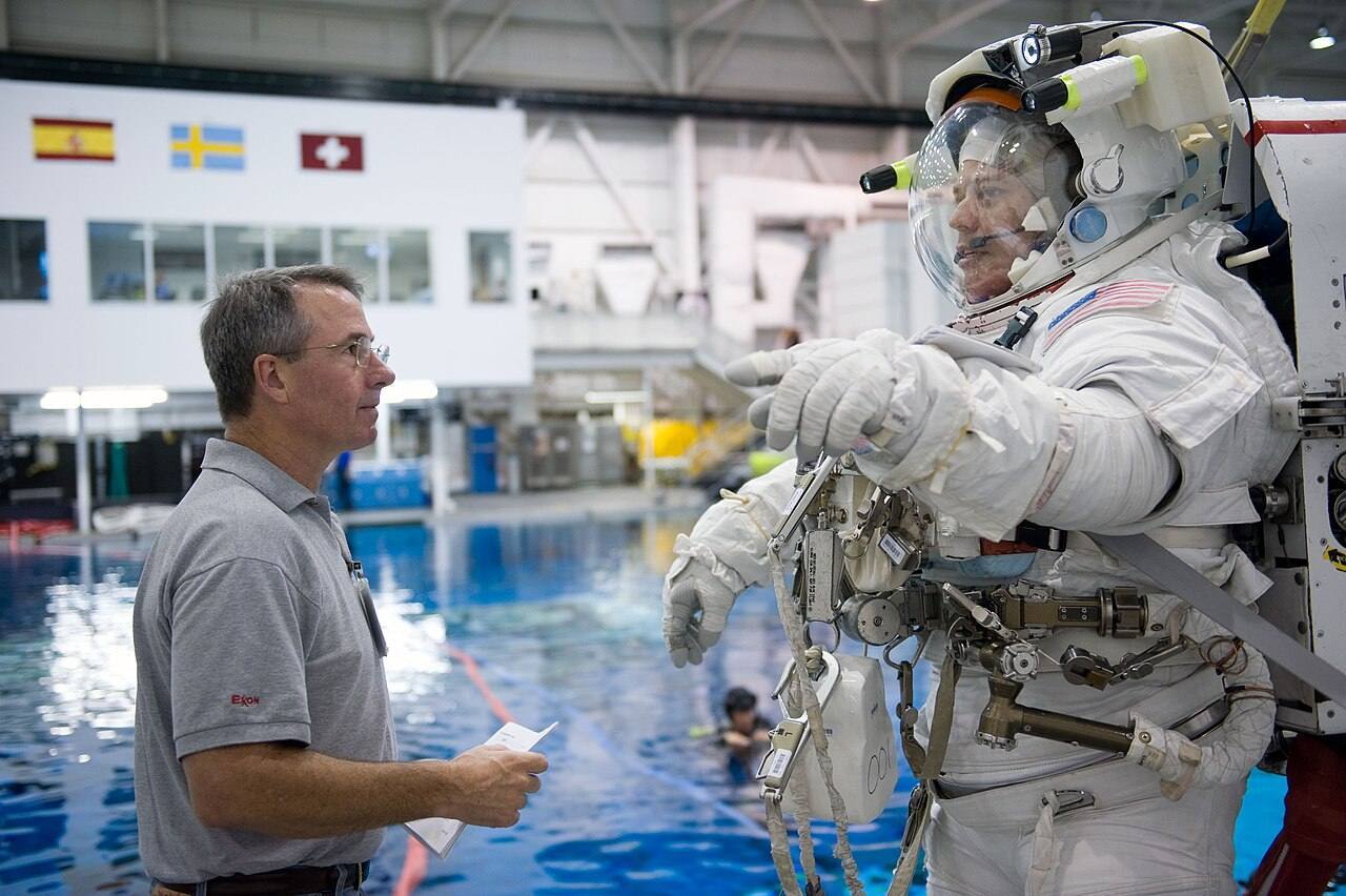 STS-130 Training Neutral Buoyancy Laboratory Behnken