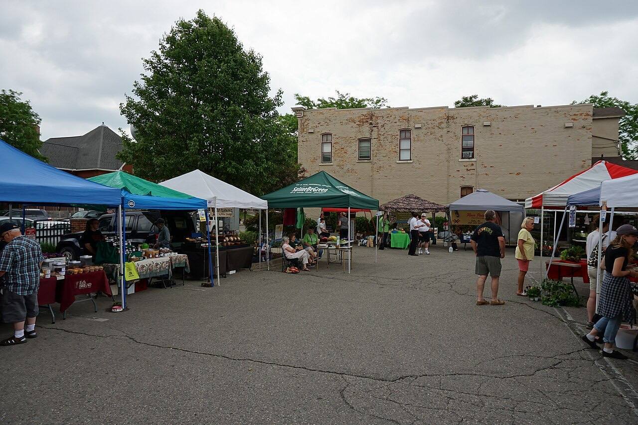 The Saline Farmers Market in Saline, Michigan (United States).
