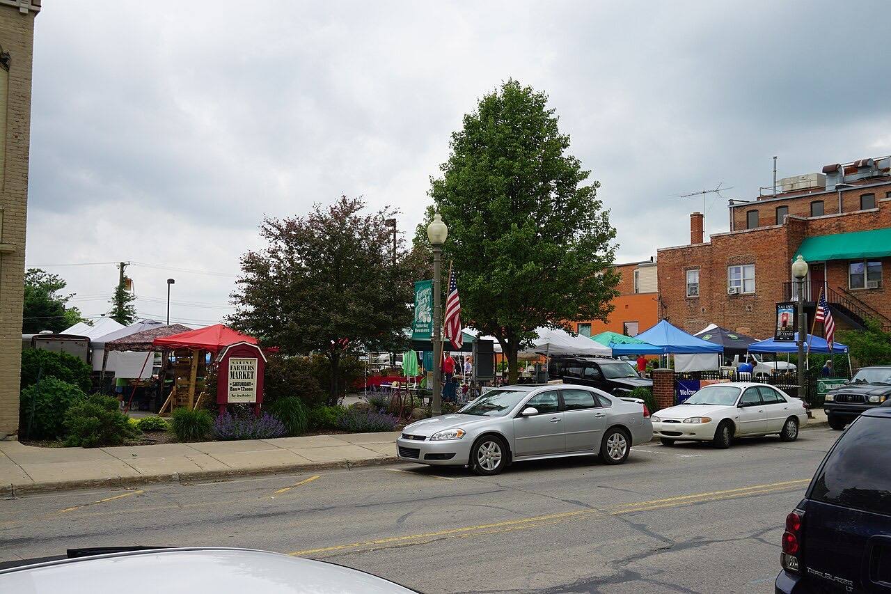 The Saline Farmers Market in Saline, Michigan (United States).