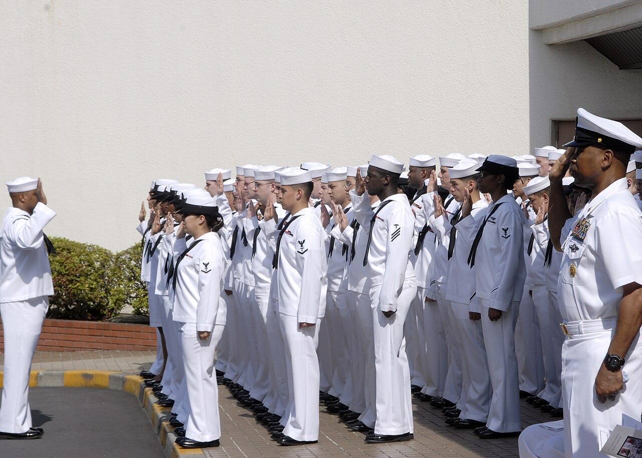 US Navy 100617-N-8113T-120 Hospital corpsmen assigned to U.S. Naval Hospital, Yokosuka recite the corpsman pledge