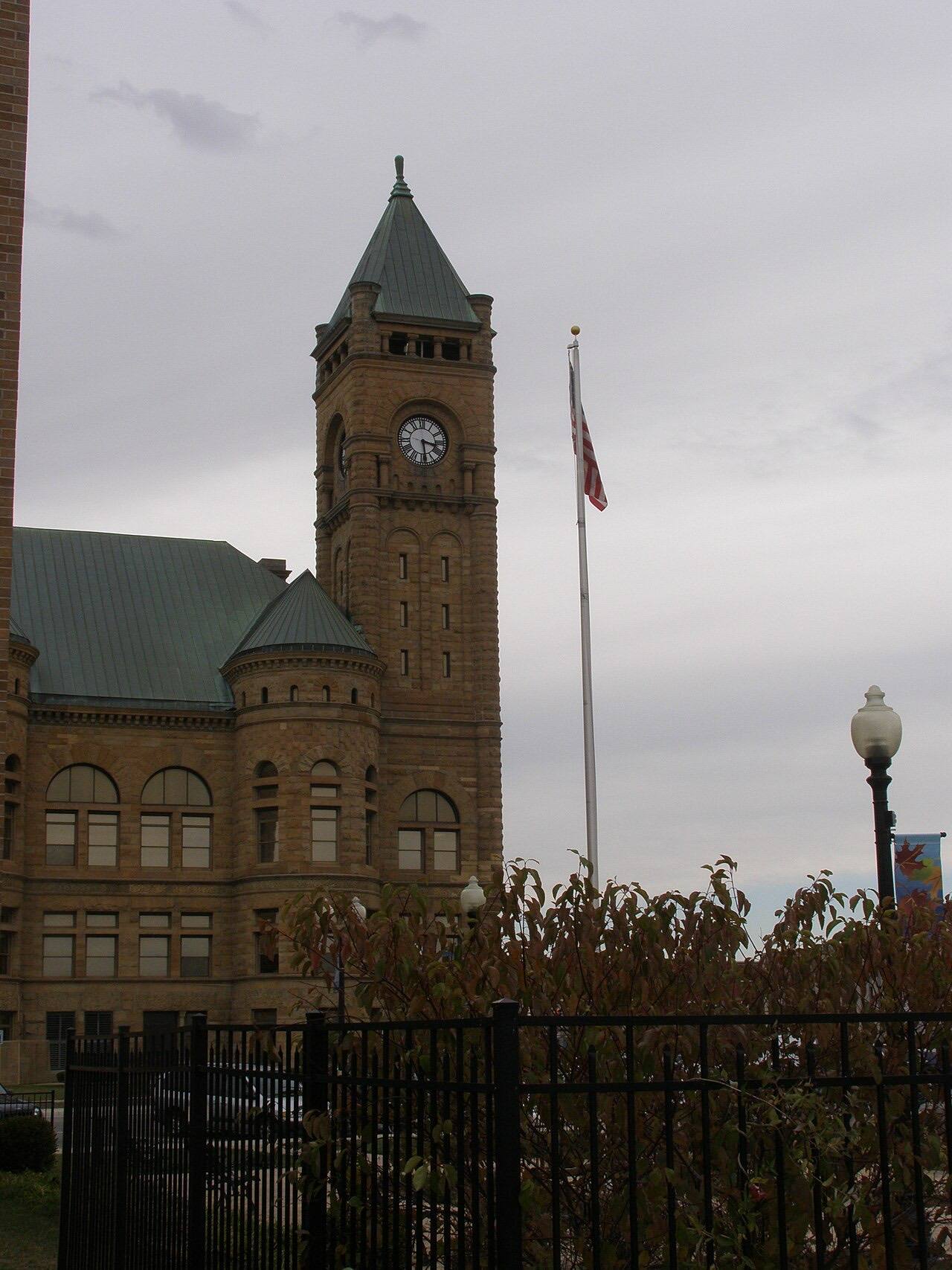 Blackford County Courthouse, Hartford City, Indiana.