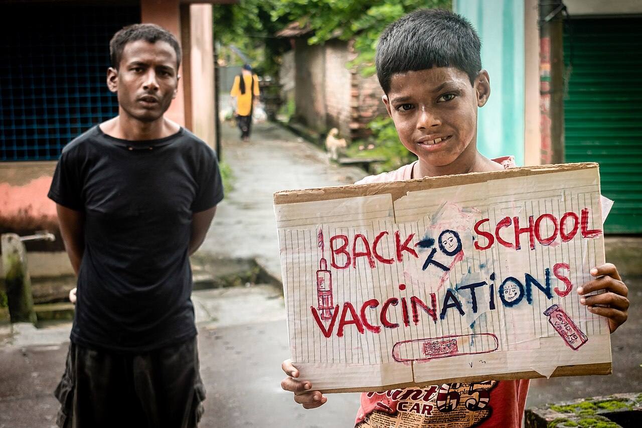 Need to set up COVID-19 vaccination clinic at schools at West Bengal in, August 14, 2021-0017